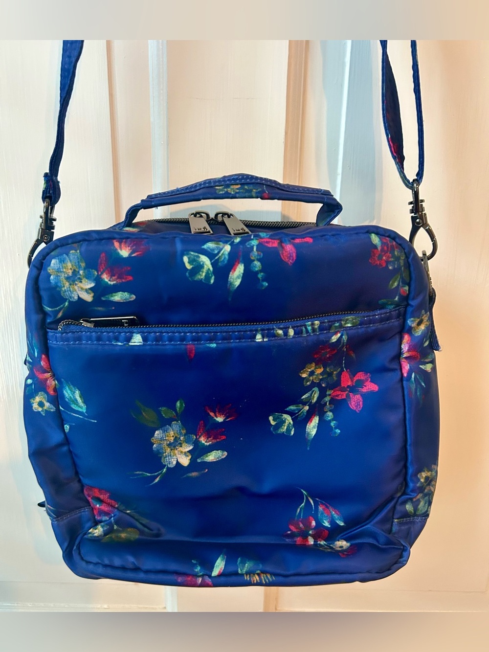 Lug Ranger 2 Floral Crossbody Bag Zip Closure Detachable Strap Top Handle .